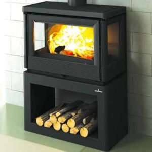 VERSALLES. Estufa con leñera