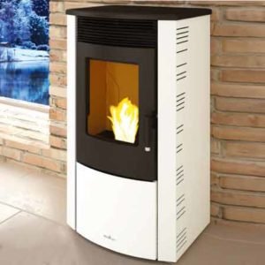ABRIL EXTRA. Estufa de Pellet 11 KW canalizable con limpieza automática